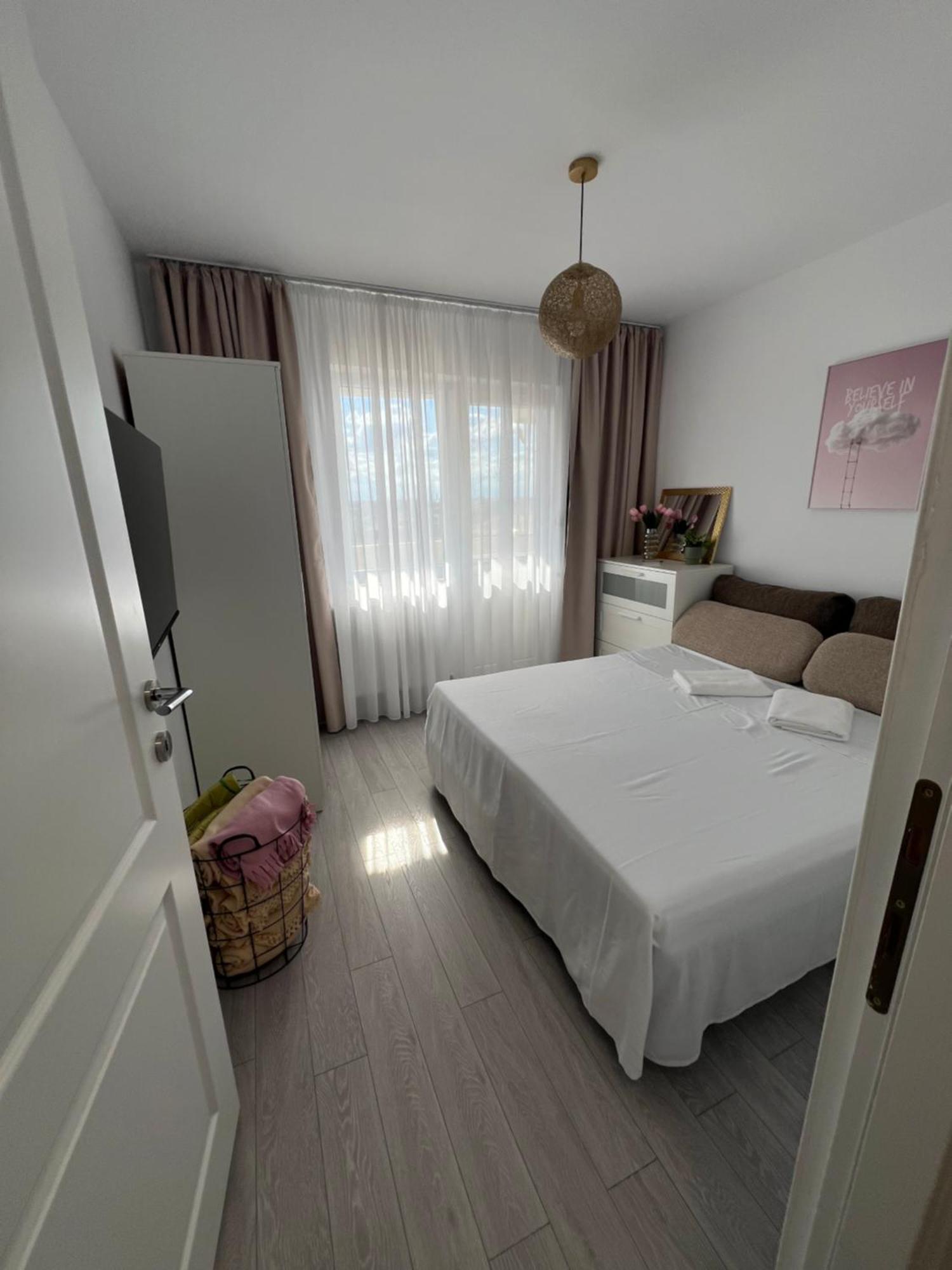 Oxana Apartments - 3 Camere - Temeşvar Dış mekan fotoğraf